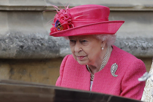 Елизавета II проведет совещание касательно принца Гарри и Меган Маркл: о чем будут говорить 