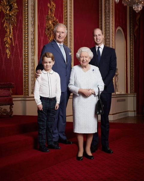 Елизавета ІІ провела совещание с сыном и внуками: что ждет принца Гарри и Меган Маркл