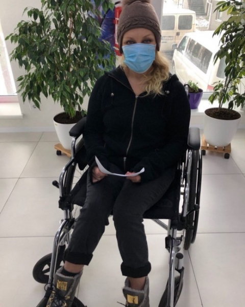 Таисия Повалий оказалась в инвалидной коляске: фото 