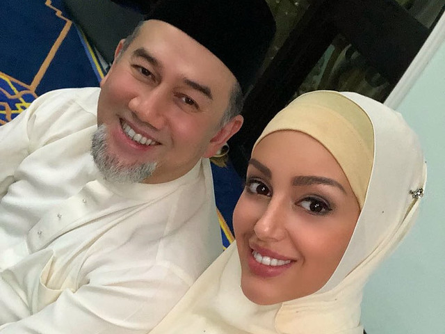 Жена экс-короля Малайзии узнала об изменах на третий день брака