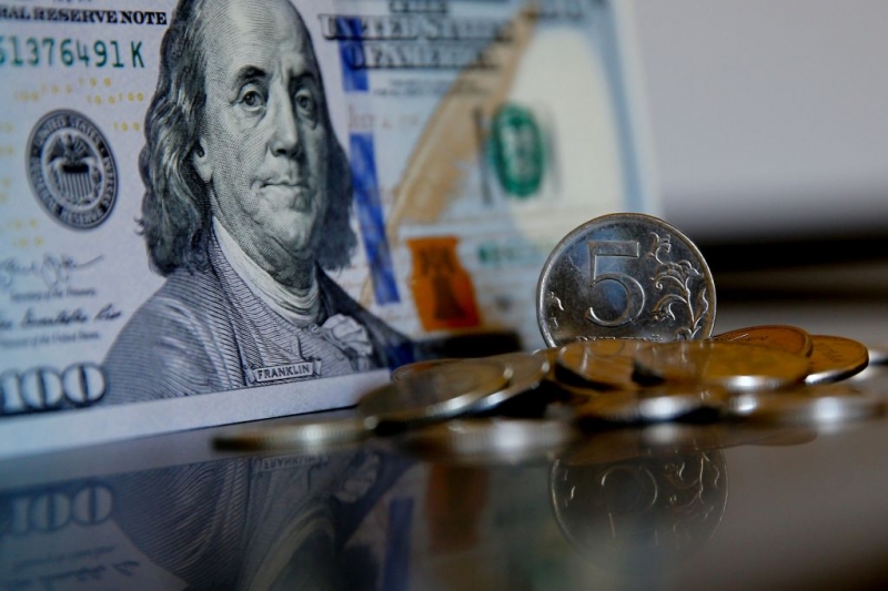Курс доллара превысил 80 рублей, а евро почти 89