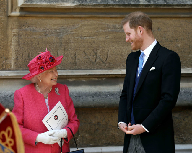 Встреча продлилась 4 часа: Елизавета II провела личный разговор с принцем Гарри 