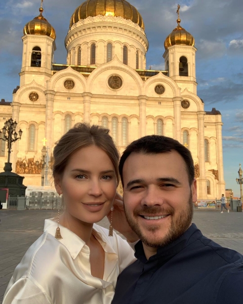 Эмин Агаларов объявил о расставании с женой