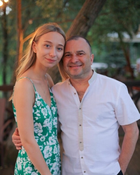"Его уже не спасут": молодая жена Виктора Павлика рассказала, как лечила певца от зависимости