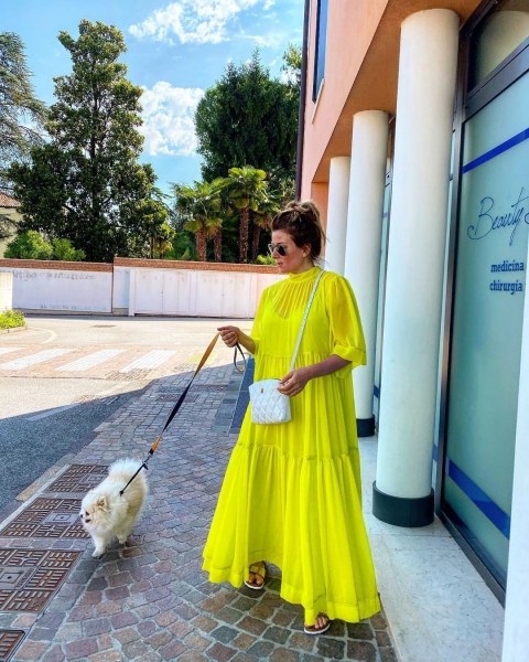 Жанна Бадоева надела самое радостное платье из своего гордероба
