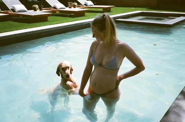 Как выглядела Софи Тернер во время беременности: актриса показала архивные фото