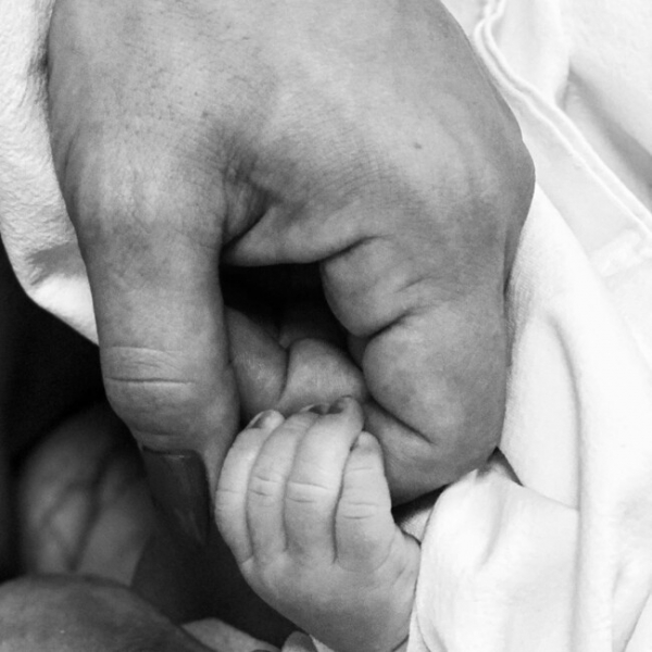 Илона Гвоздева показала первое фото новорожденного сына