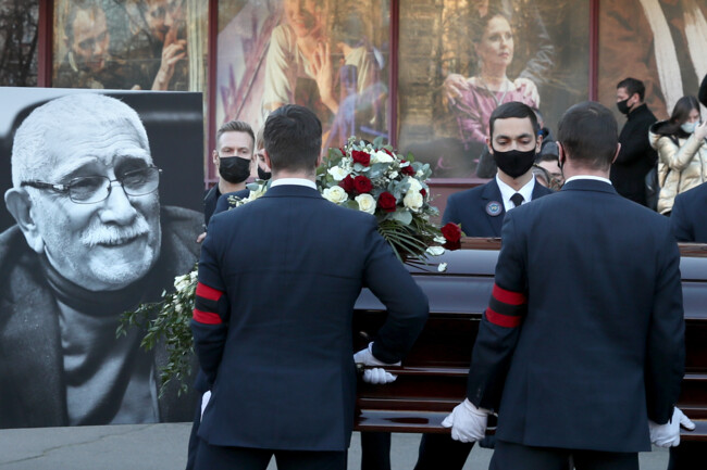 Армена Джигарханяна похоронили в Москве: фото