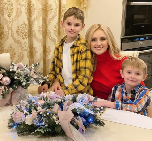 Праздник приближается: как украинские звезды украсили свои дома к Новому году и Рождеству
