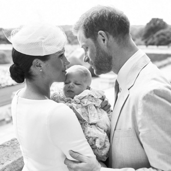 Что скрывает новое фото принца Гарри с беременной Меган Маркл: язык тела и тайные символы