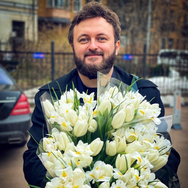 Букеты и равноправие: что украинские звезды желают женщинам 8 Марта