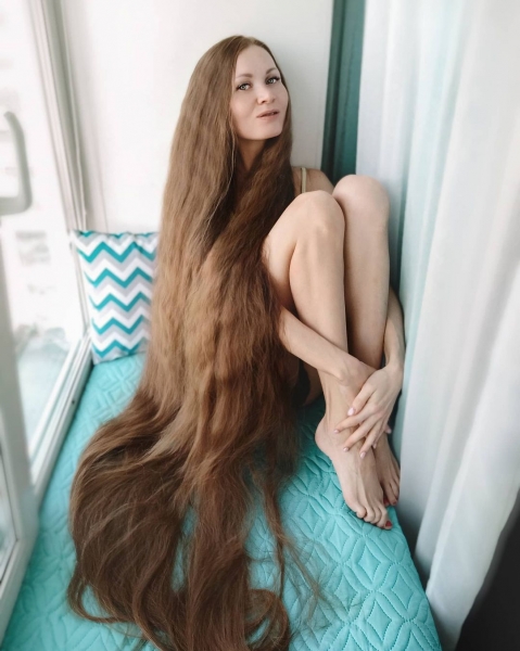 Как выглядит русская Рапунцель, волос которой хватит на пятерых