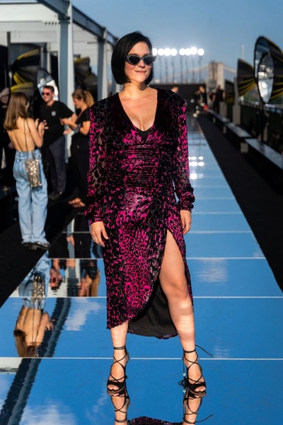 Неделя моды в Нью-Йорке: Эмили Ратаковски и другие знаменитости на показе Dundas x Revolve