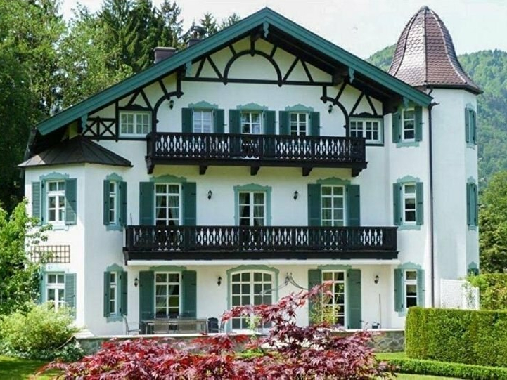 Замок за 7 млн евро: как выглядит дом Михаила Горбачева, который был выставлен на продажу