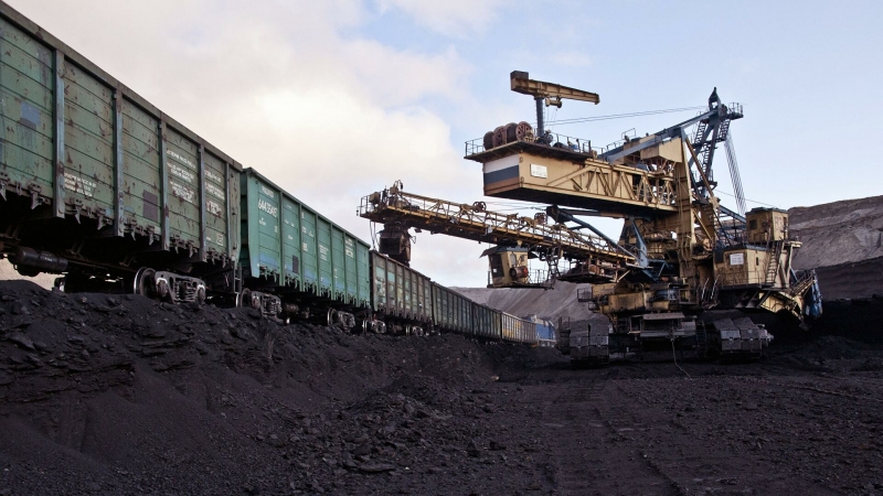 Добыча угля в России в 2022 году вырастет до рекордных 450 миллионов тонн
