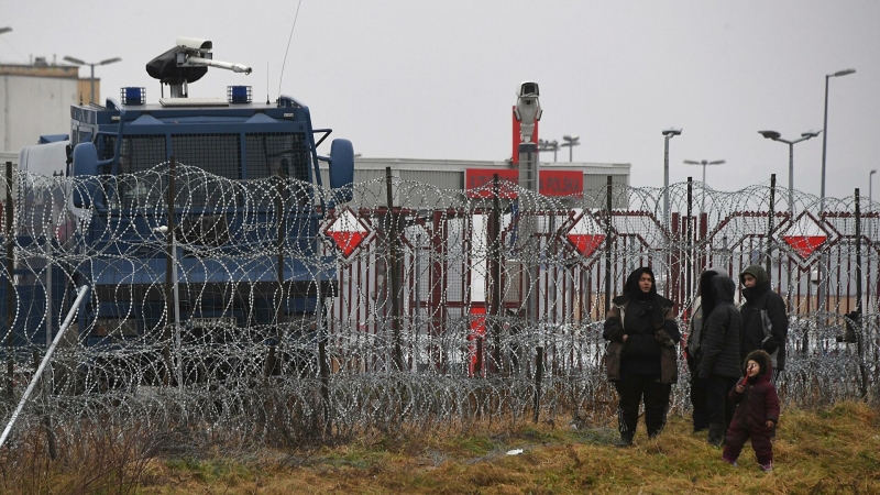 МИД призвал Запад принять беженцев с белорусско-польской границы