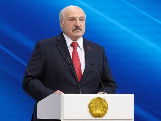 В Белоруссии обнародован проект поправок в конституцию, наделяющие главу государства неприкосновенностью