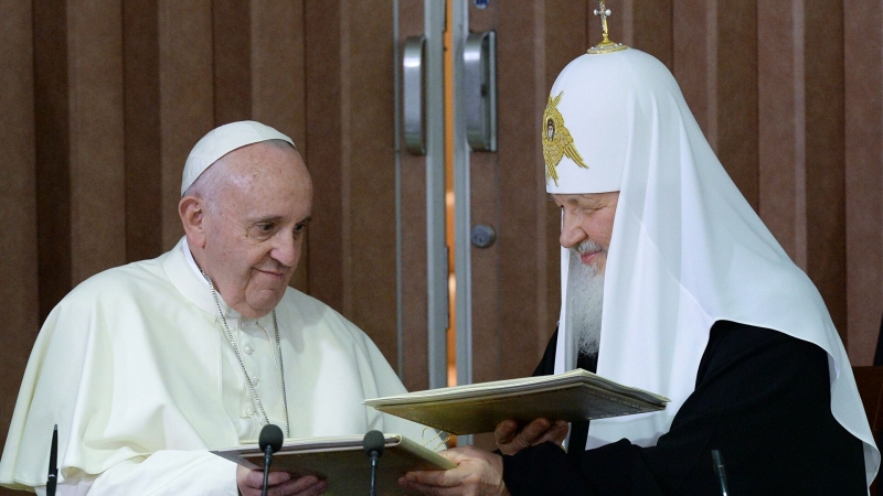 В РПЦ надеются на встречу папы Римского и патриарха Кирилла в 2022 году