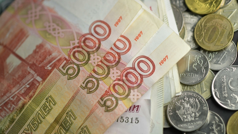 Аналитик назвал срок нового укрепления рубля