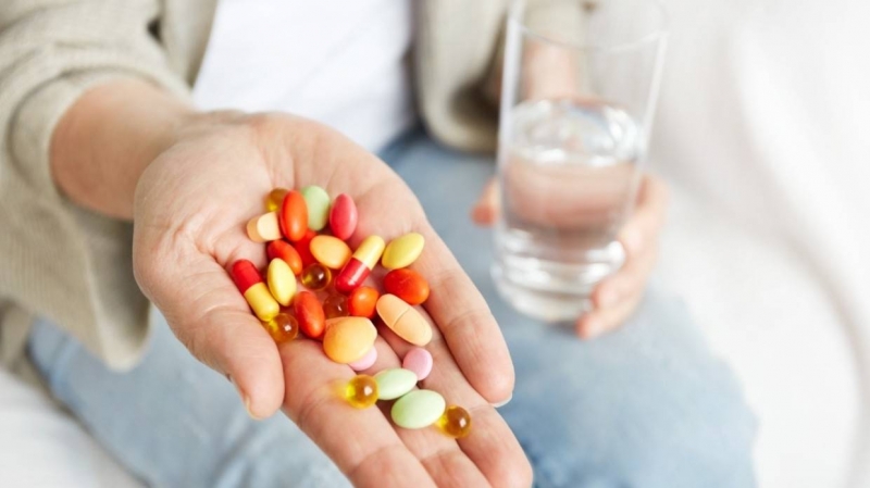 Диетолог Матыскина предостерегла от употребления витаминов без назначения врача