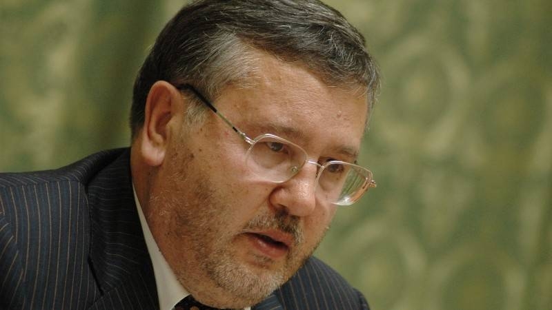 Экс-глава Минобороны Украины призвал отказаться от мыслей о «возвращении» Крыма