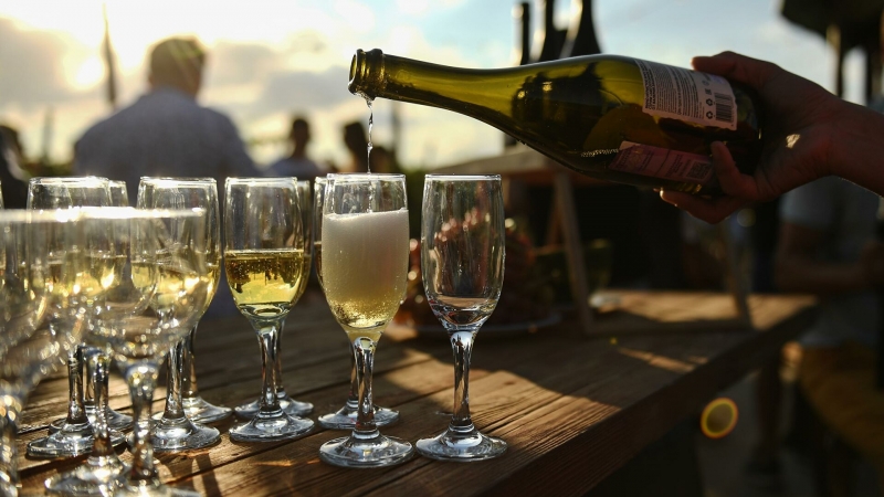 Эксперты оценили объемы продаж алкоголя в России