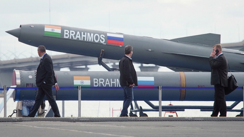 Филиппины приобретут у Индии три ракетных комплекса BrahMos