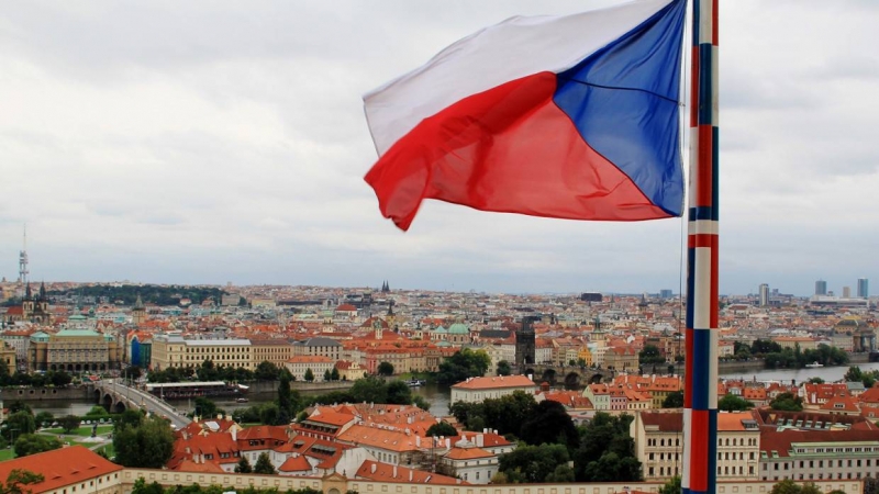 Глава МИД Чехии Липавский: чешско-российские отношения должны быть разморожены