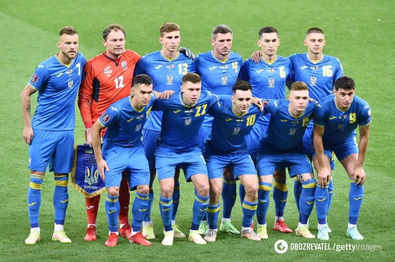 Лидер сборной Украины сломал ногу из-за гололеда и не сыграет в плей-офф ЧМ-2022