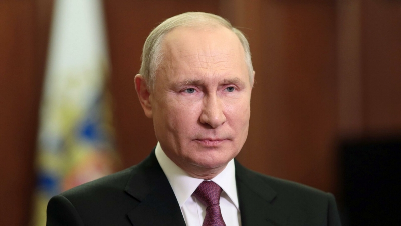 Путин в этом году из-за пандемии не стал окунаться в купель