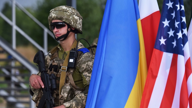 Украине нужна помощь, чтобы модернизировать армию, сообщил Зеленский