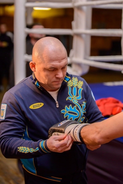 Украинкам не отдали деньги за медали ЧМ, они готовятся на порванных грушах. Интервью с экс-тренером сборной по боксу