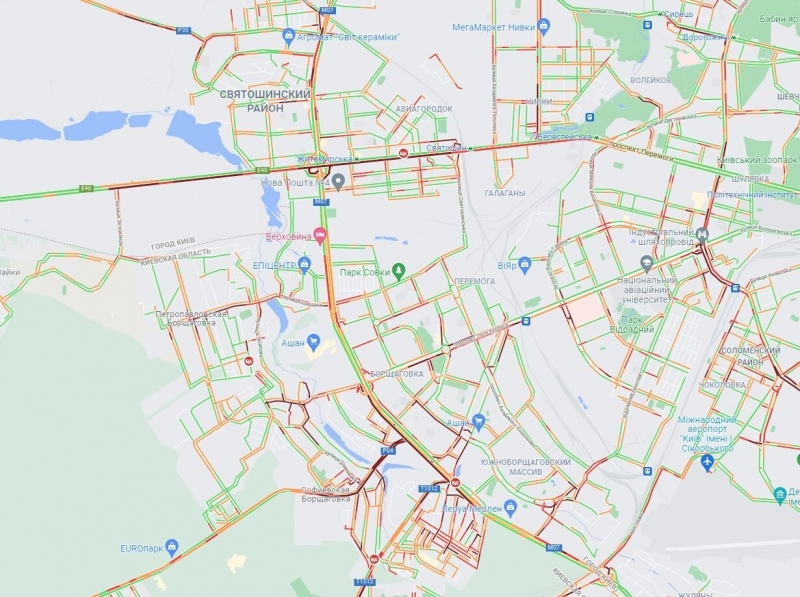 В Киеве на дорогах образовались многочисленные утренние пробки: где не проехать. Карта