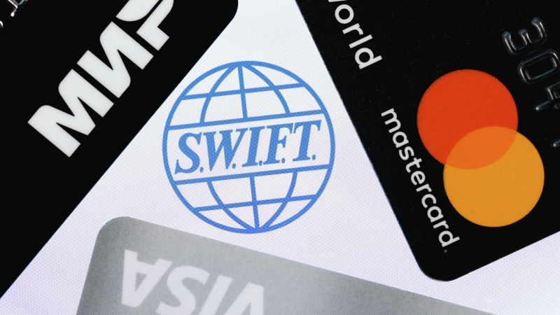 В США и Европе исключили отключение банков в России от SWIFT, сообщили СМИ