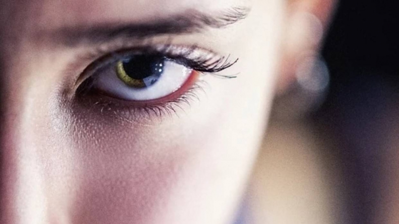 Врач Шилова заявила о способности «Омикрона» проникать в организм через слизистую глаз