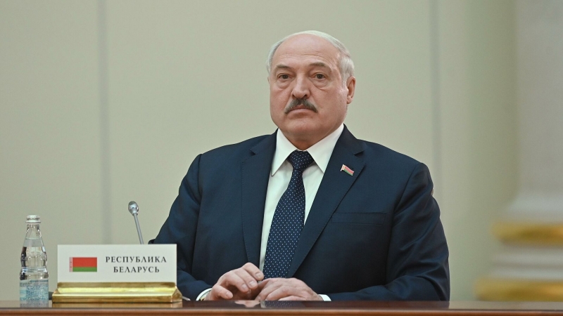 За беспорядками в Казахстане стоят иностранные спецслужбы, заявил Лукашенко