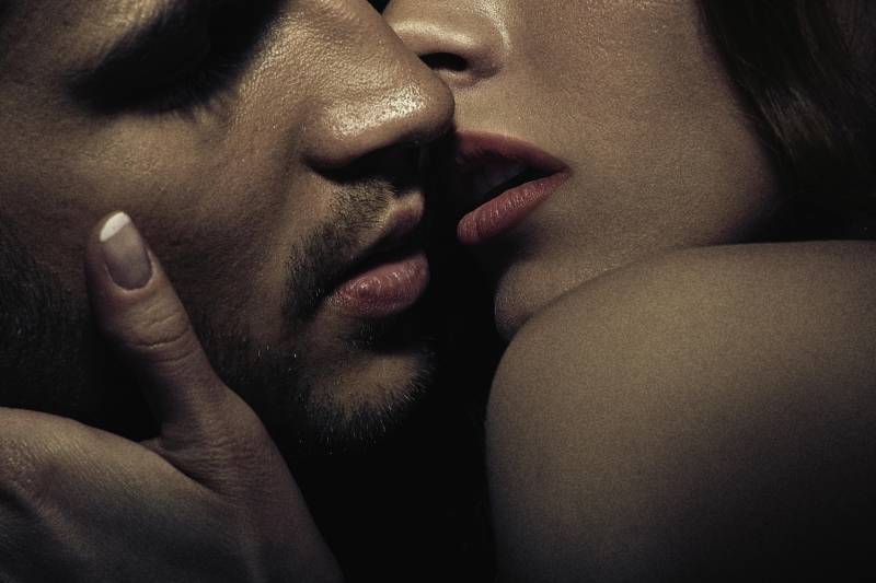 25 видов поцелуев, которые расскажут об отношении мужчины к вам больше слов