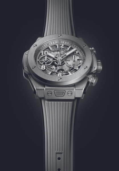 Hublot выпустили новые часы Big Bang Unico Essential Grey, которые можно купить за биткойны