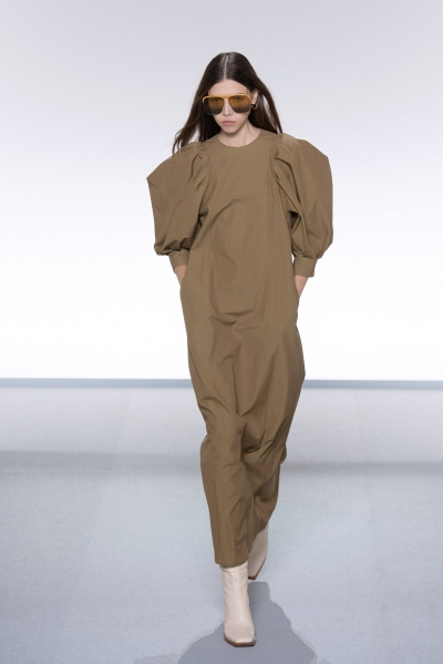 Джиджи Хадид показала самое модное пальто весны