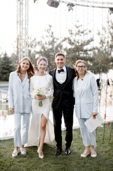Как организовать сказочную осеннюю свадьбу: разбираем по трендам торжество Владимира и Кристины Остапчуков