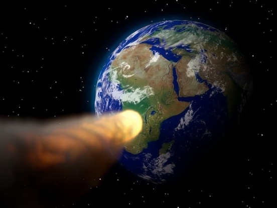 NASA: К Земле мчится километровый астероид