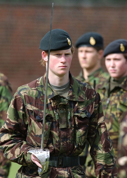 Принц Гарри после переезда в США скучает по службе в армии