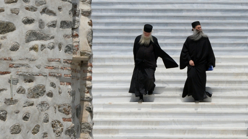 Прокуратура Греции завела дело на монахов Афона