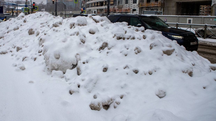 Жилком Петербурга назвал худшие районы города по уборке снега